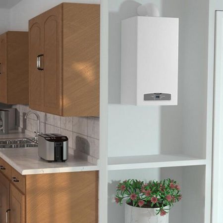 Газовый котел Ariston CARES XC 15 FF